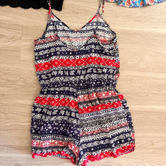 Women’s Dress & Romper Bundle - Picture 6 of 7